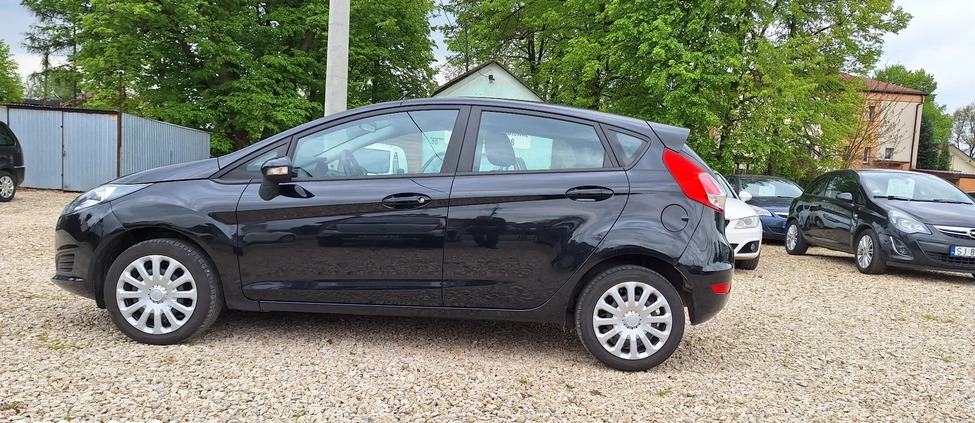 Ford Fiesta cena 31000 przebieg: 145947, rok produkcji 2015 z Jaworzno małe 562